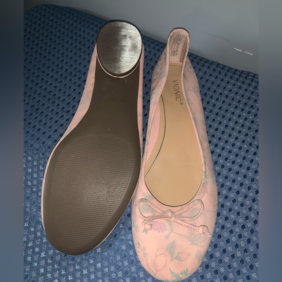 Vionic Callisto - Picture 2 of 3